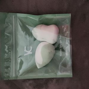 ⭐5 for $25 YC collection Marble sponge duo - Makeup sponges.